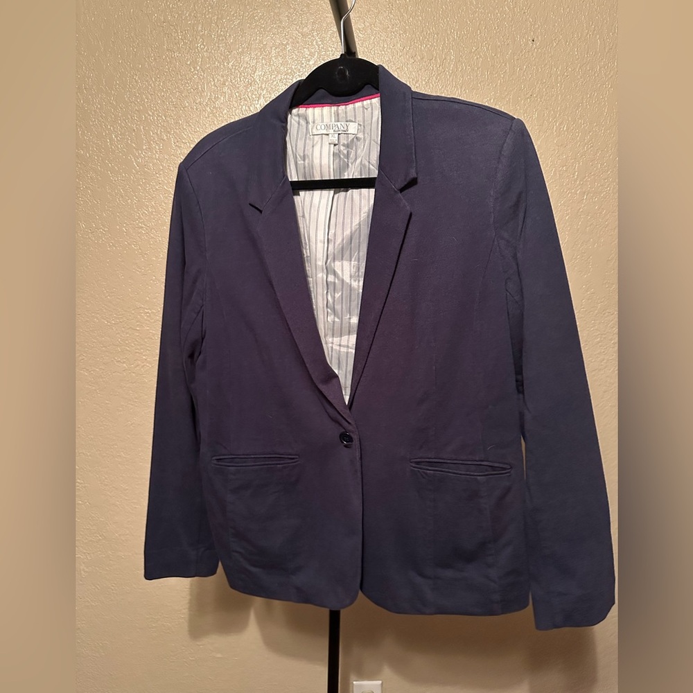COMPANY Ellen Tracy Black Knit Blazer with Cream Pinstripe Lining